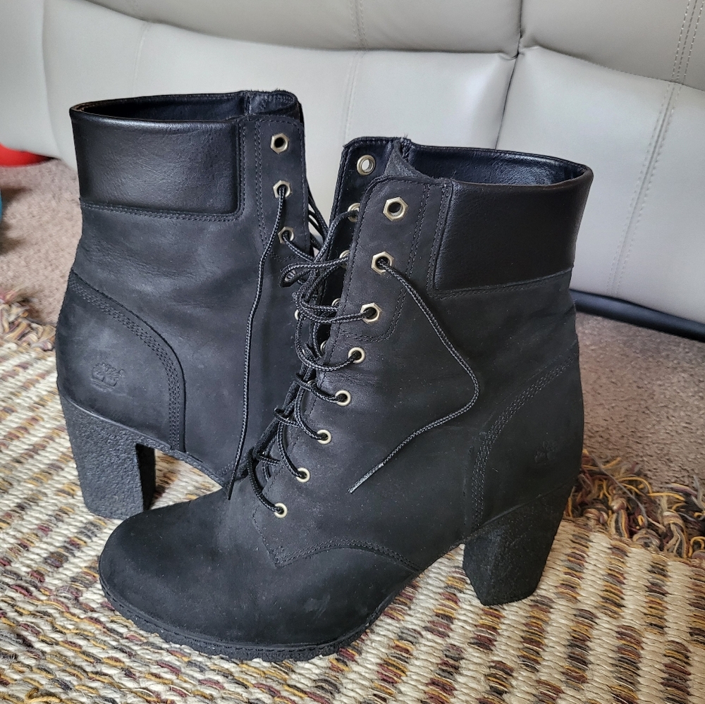 Timberland Black Lace Up Boots with Chunky Heel